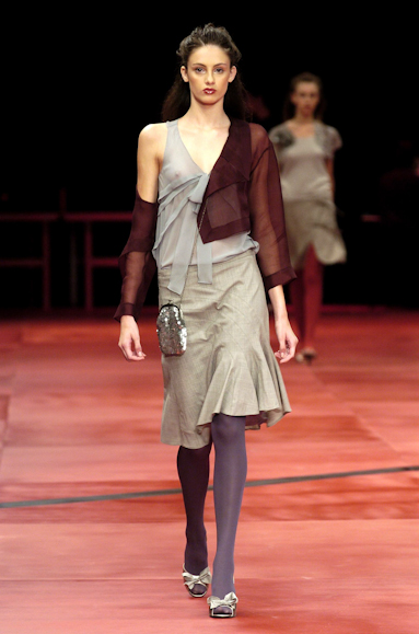 desfiles-mariabonitaextra-riodejaneiroinverno2004rtw-106
