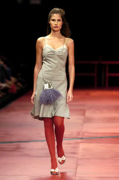 desfiles-mariabonitaextra-riodejaneiroinverno2004rtw-108