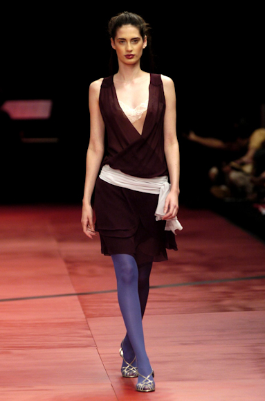 desfiles-mariabonitaextra-riodejaneiroinverno2004rtw-121