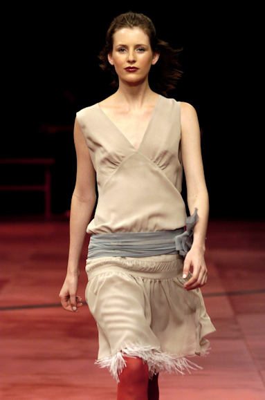 desfiles-mariabonitaextra-riodejaneiroinverno2004rtw-132