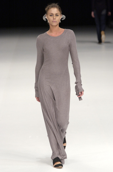 desfiles-oestudio-riodejaneiroinverno2004rtw-103