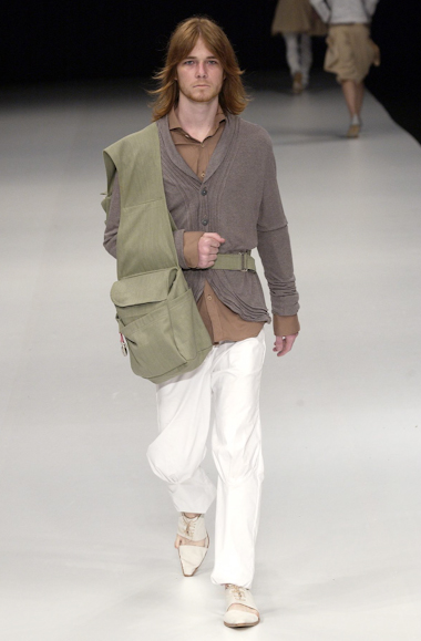 desfiles-oestudio-riodejaneiroinverno2004rtw-110