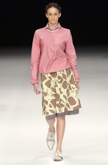 desfiles-oestudio-riodejaneiroinverno2004rtw-111