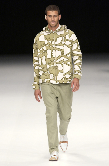 desfiles-oestudio-riodejaneiroinverno2004rtw-112