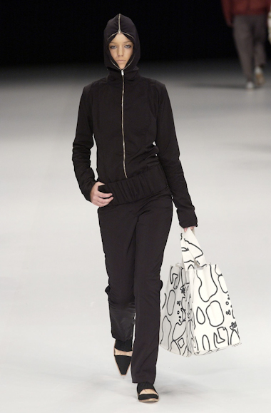 desfiles-oestudio-riodejaneiroinverno2004rtw-115
