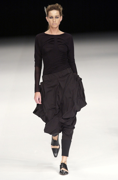 desfiles-oestudio-riodejaneiroinverno2004rtw-117