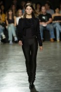 desfiles-carlotajoakina-spinverno2004rtw-101
