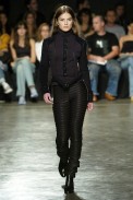 desfiles-carlotajoakina-spinverno2004rtw-102