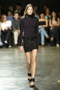 desfiles-carlotajoakina-spinverno2004rtw-105
