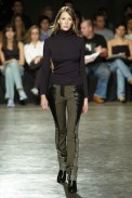 desfiles-carlotajoakina-spinverno2004rtw-112