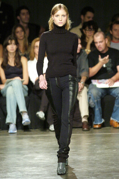 desfiles-carlotajoakina-spinverno2004rtw-115