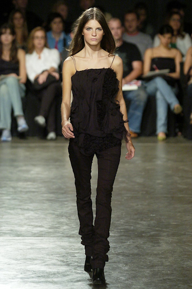 desfiles-carlotajoakina-spinverno2004rtw-123