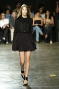 desfiles-carlotajoakina-spinverno2004rtw-124