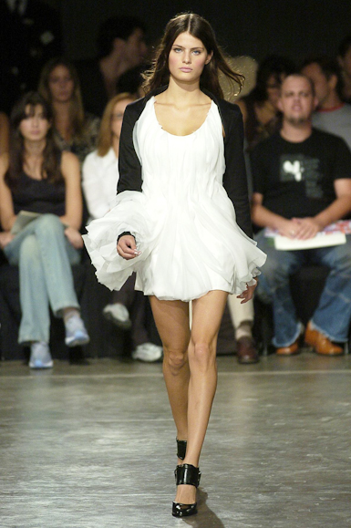 desfiles-carlotajoakina-spinverno2004rtw-126