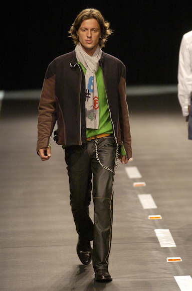 desfiles-forummen-spinverno2004rtw-113