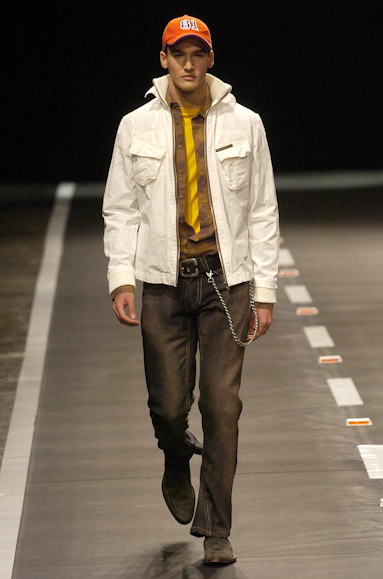 desfiles-forummen-spinverno2004rtw-119
