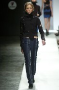 desfiles-gloriacoelho-spinverno2004rtw-112