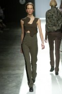 desfiles-gloriacoelho-spinverno2004rtw-123