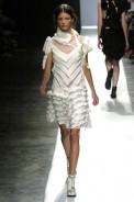 desfiles-gloriacoelho-spinverno2004rtw-147