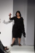 desfiles-gloriacoelho-spinverno2004rtw-150
