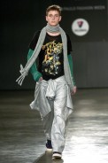 desfiles-britishcolony-spinverno2004rtw-121