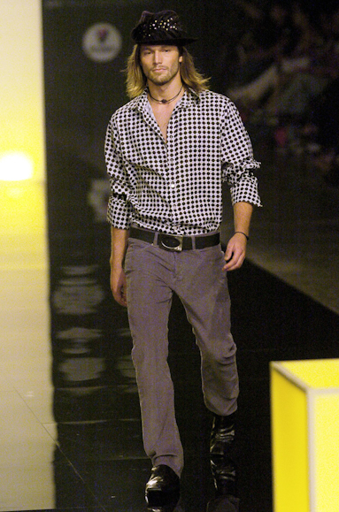 desfiles-iodice-spinverno2004rtw-108