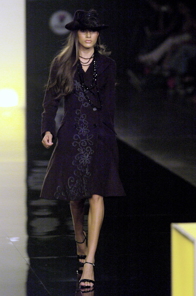 desfiles-iodice-spinverno2004rtw-112