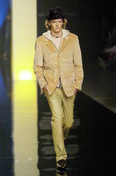 desfiles-iodice-spinverno2004rtw-117