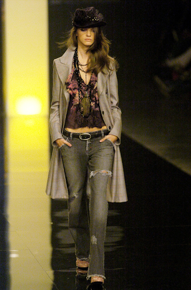 desfiles-iodice-spinverno2004rtw-131