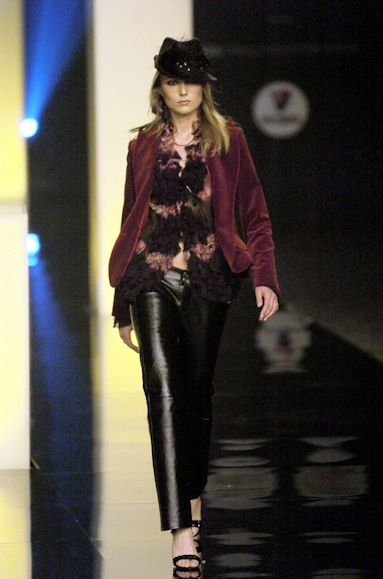 desfiles-iodice-spinverno2004rtw-135