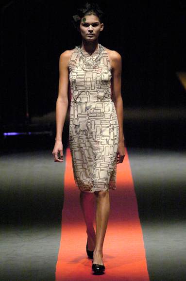 desfiles-jumnakao-spinverno2004rtw-100