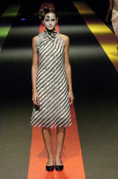 desfiles-jumnakao-spinverno2004rtw-102