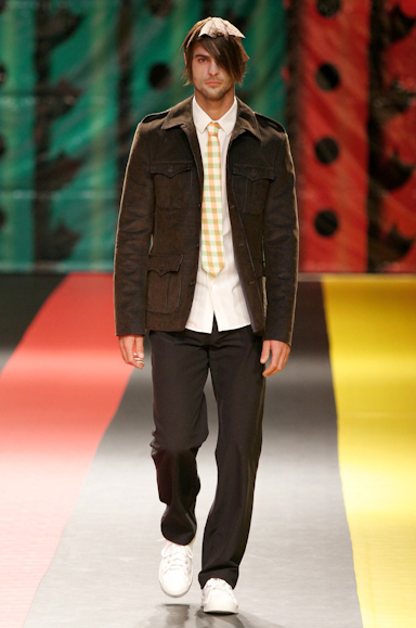 desfiles-jumnakao-spinverno2004rtw-110