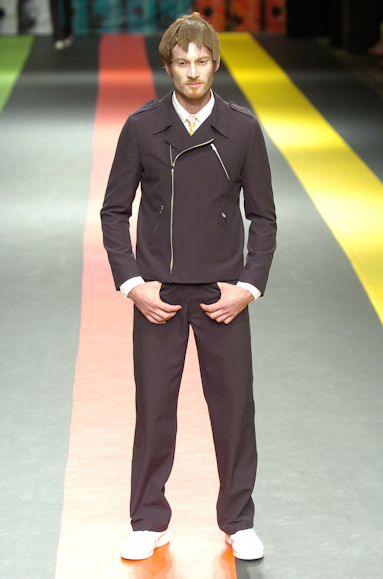 desfiles-jumnakao-spinverno2004rtw-111
