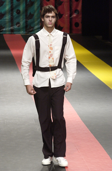 desfiles-jumnakao-spinverno2004rtw-113