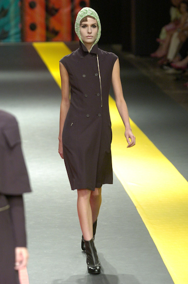 desfiles-jumnakao-spinverno2004rtw-116
