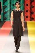 desfiles-jumnakao-spinverno2004rtw-118
