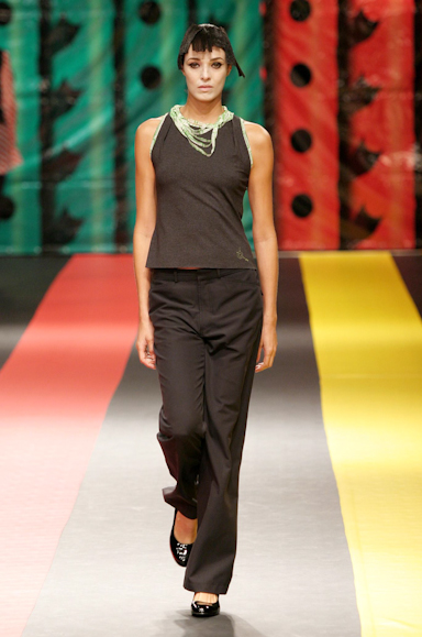 desfiles-jumnakao-spinverno2004rtw-125