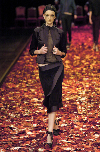 desfiles-linovillaventura-spinverno2004rtw-108