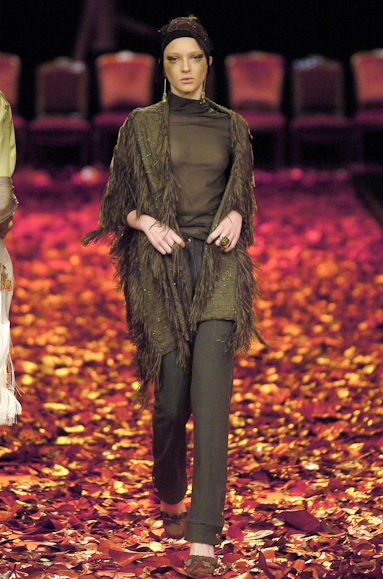 desfiles-linovillaventura-spinverno2004rtw-118