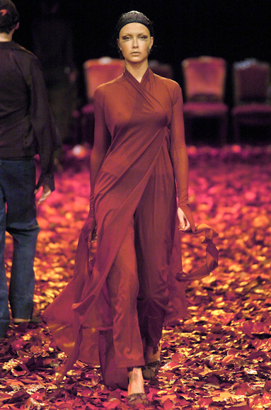 desfiles-linovillaventura-spinverno2004rtw-120