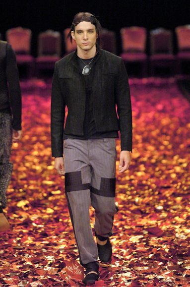 desfiles-linovillaventura-spinverno2004rtw-122
