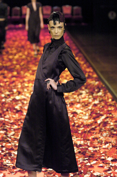 desfiles-linovillaventura-spinverno2004rtw-135