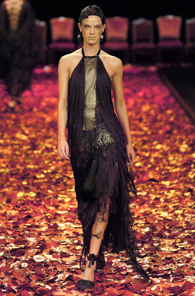 desfiles-linovillaventura-spinverno2004rtw-143