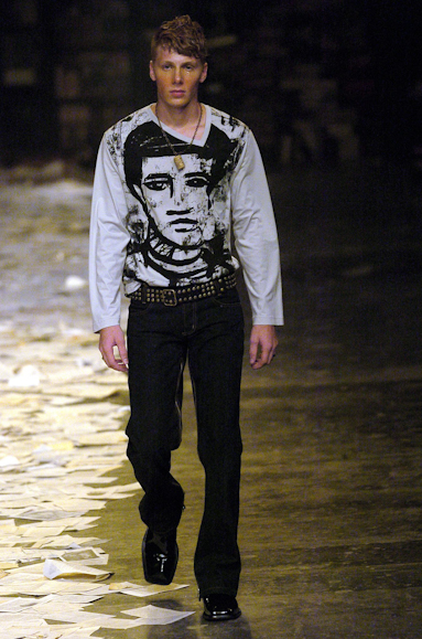 desfiles-marioqueiroz-spinverno2004rtw-101