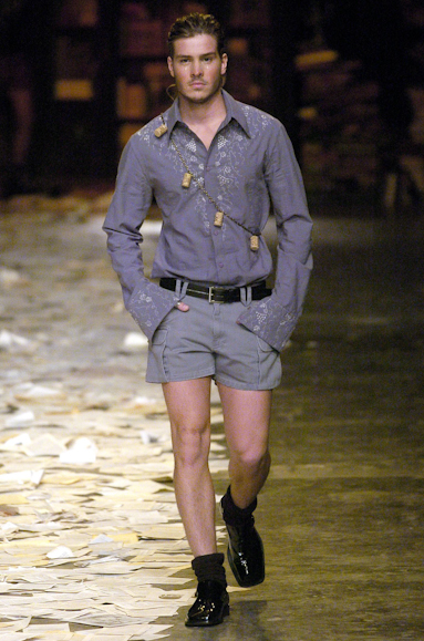 desfiles-marioqueiroz-spinverno2004rtw-124