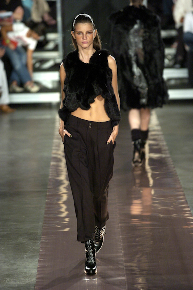 desfiles-reinaldolourenco-spinverno2004rtw-105