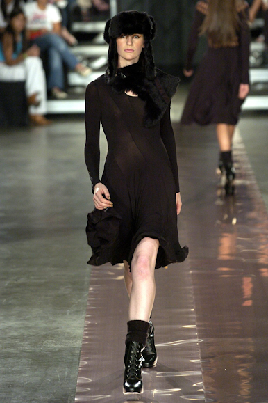 desfiles-reinaldolourenco-spinverno2004rtw-110