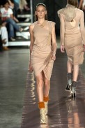 desfiles-reinaldolourenco-spinverno2004rtw-112