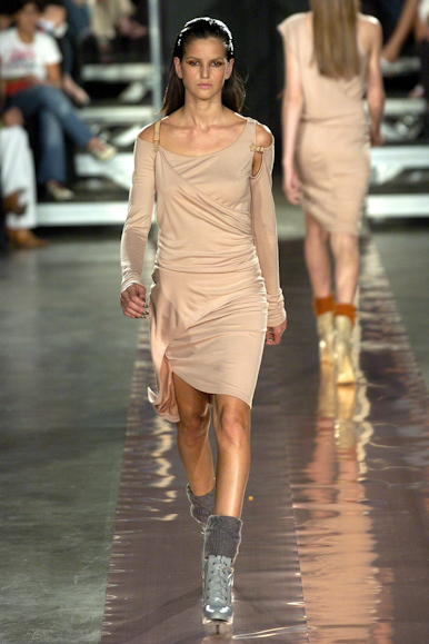 desfiles-reinaldolourenco-spinverno2004rtw-113